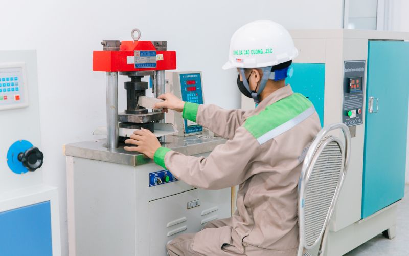 Học chứng chỉ thí nghiệm viên