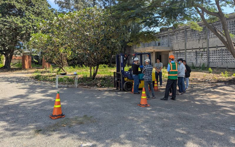 day-lai-xe-nang-tai-hcm