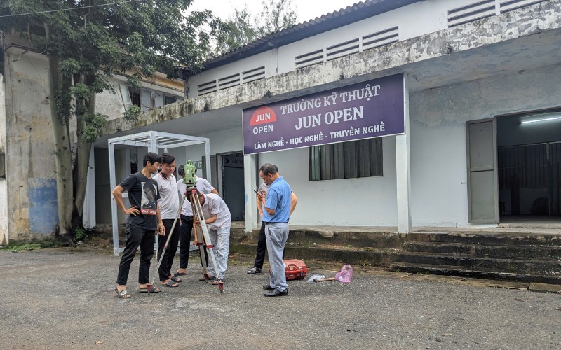 hoc-do-dac-dia-chinh-tai-junopen